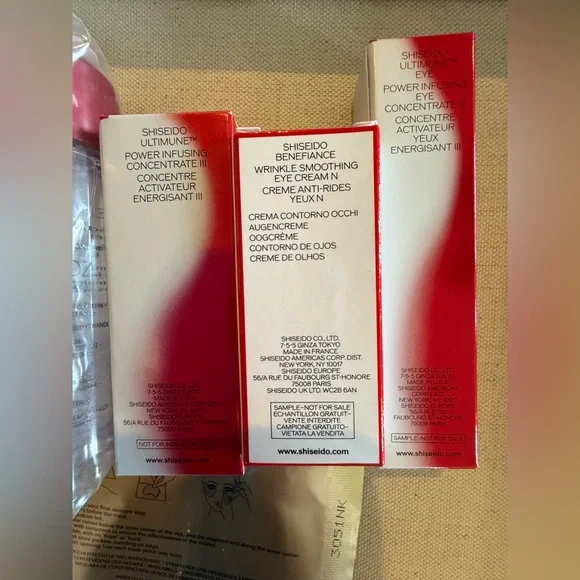 NEW Shiseido Vital Perfection Lifting & Firming Gift Set - Picture 6 of 15